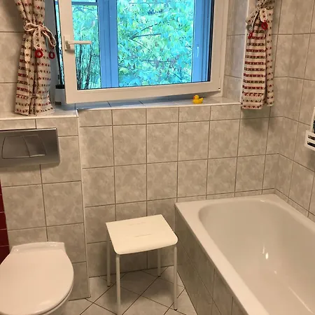 In Rot, Fraenkisches Design, Balkon In Nur 50 Schritten Zum Radweg, Ideal For Long Stay, Relocation Ξενοδοχείο με διαμερίσματα
